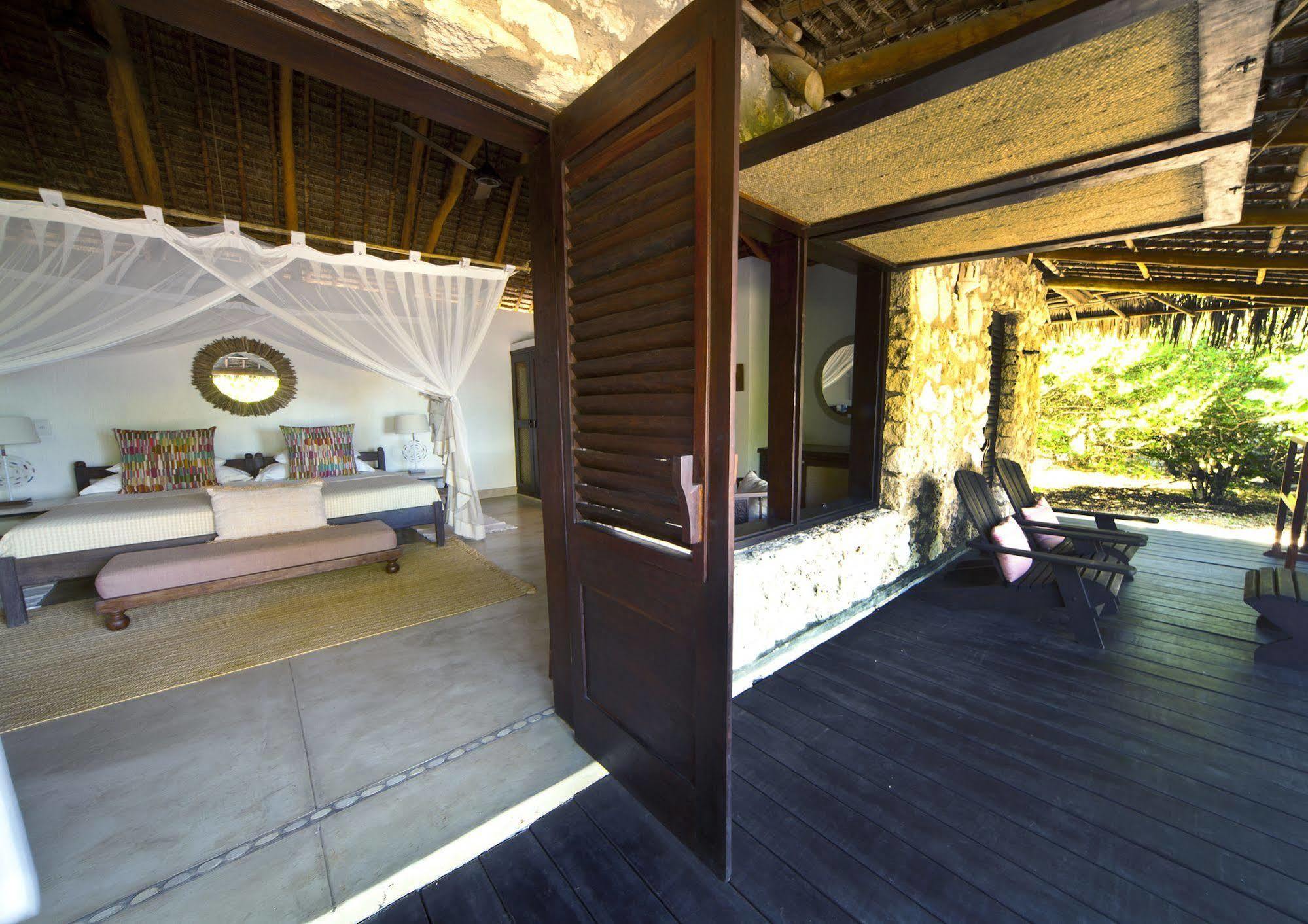Azura Quilalea Island Exterior foto